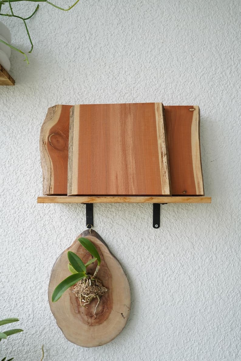 Red Cedar Raw Wall Mount